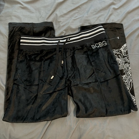 BCBG Y2K Velour Tracksuit - Picture 5 of 6